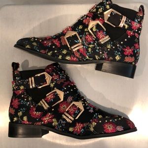 River Island floral zip ankle boots 7.5-8 unique!